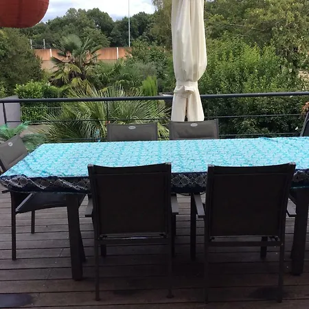 Maison De Charme Avec Piscine Carbon-Blanc